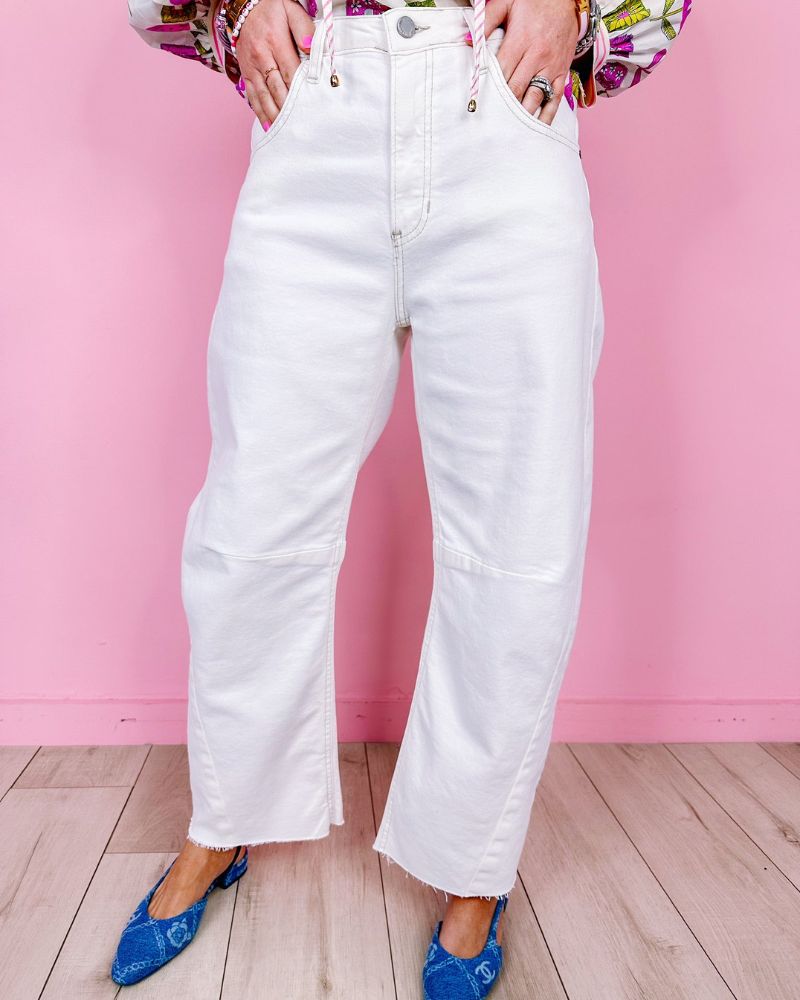 Chic Loose White Jeans